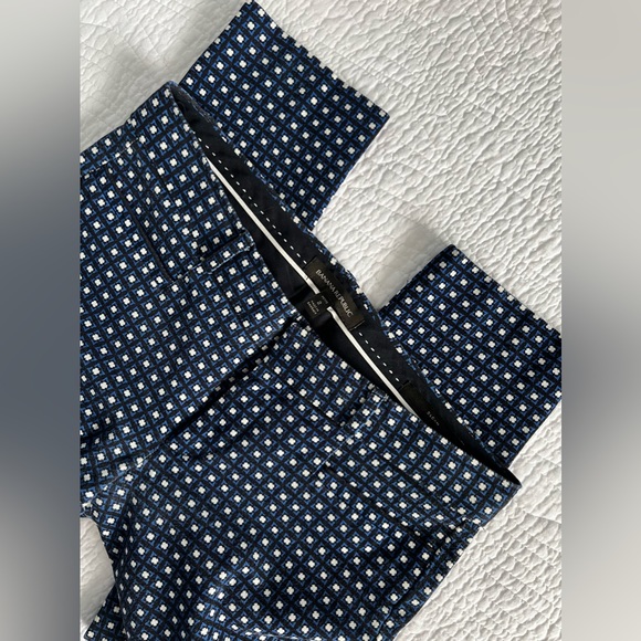 🌸3for$50 - Banana Republic SLOAN fit skinny pants, size 2P - Picture 3 of 9